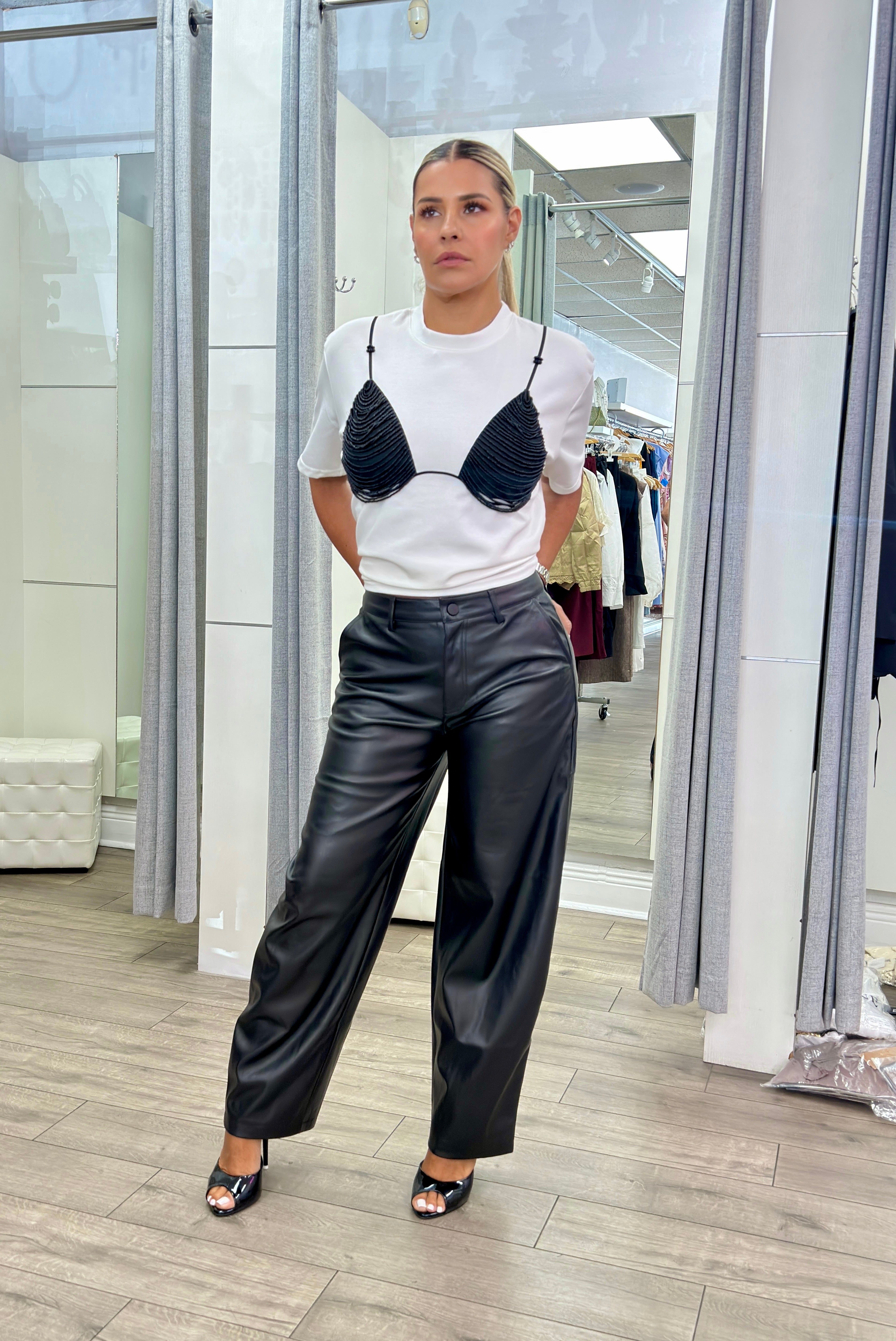 BRIA - TSHIRT - BLACK BRA
