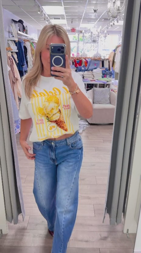 ZOE - GRAPHIC T-SHIRT